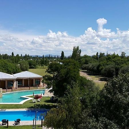 Family Inn Сан Рафаел Екстериор снимка