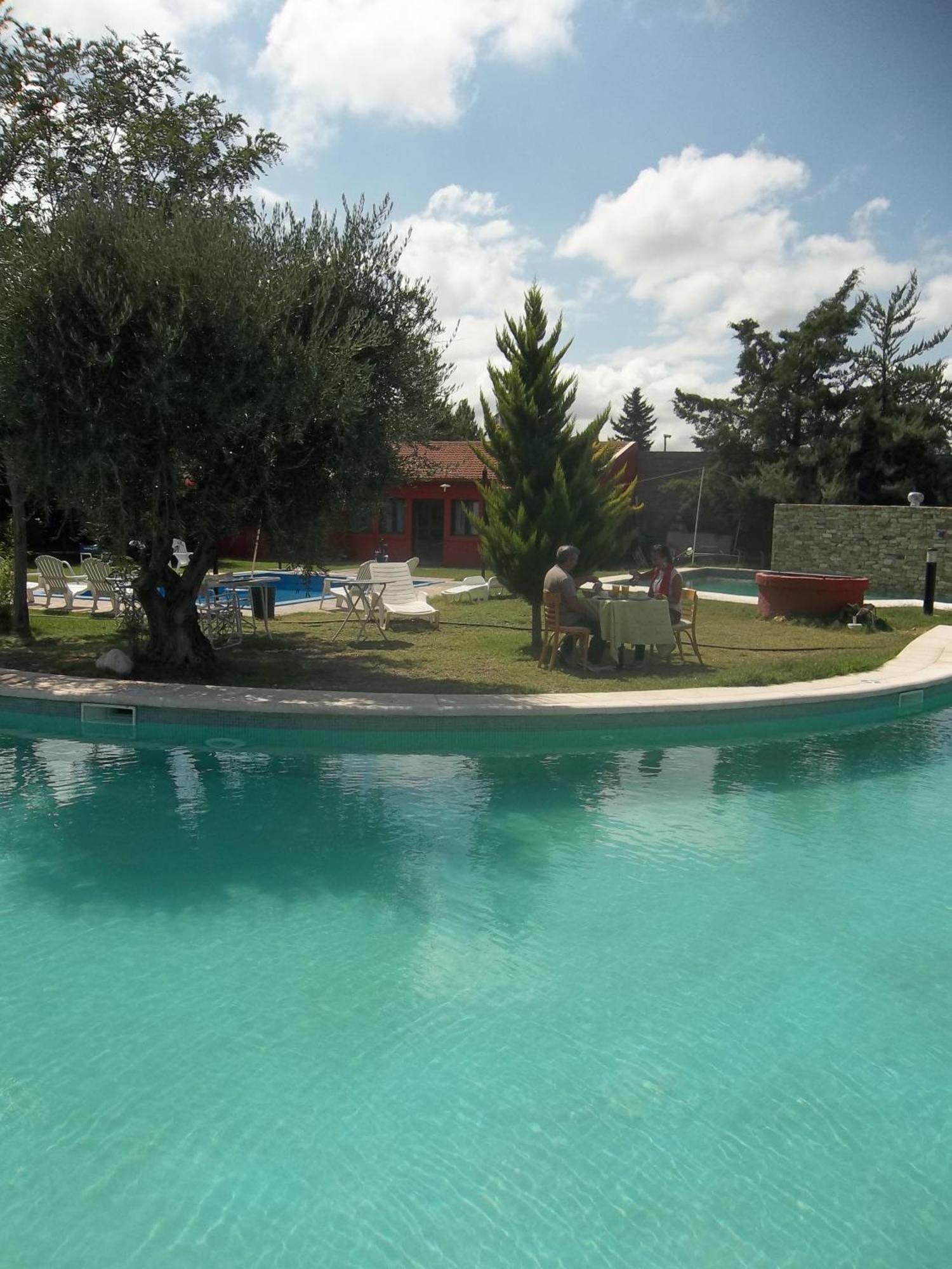 Family Inn Сан Рафаел Екстериор снимка