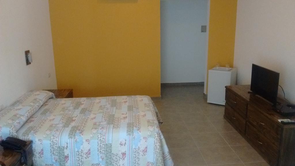 Family Inn Сан Рафаел Екстериор снимка