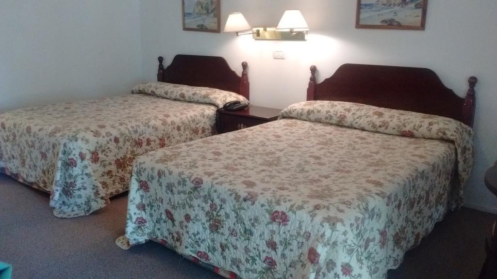 Family Inn Сан Рафаел Екстериор снимка