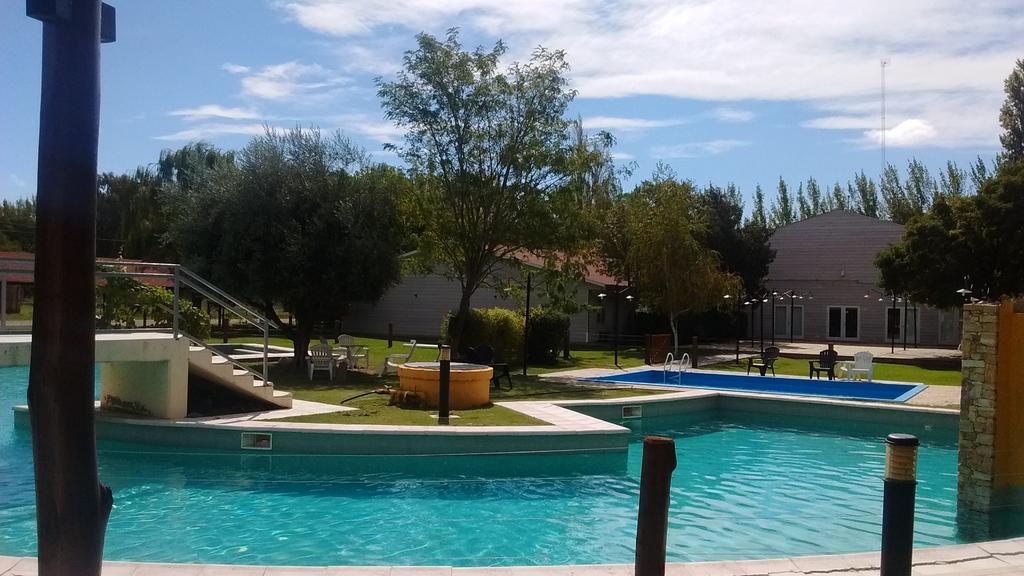 Family Inn Сан Рафаел Екстериор снимка